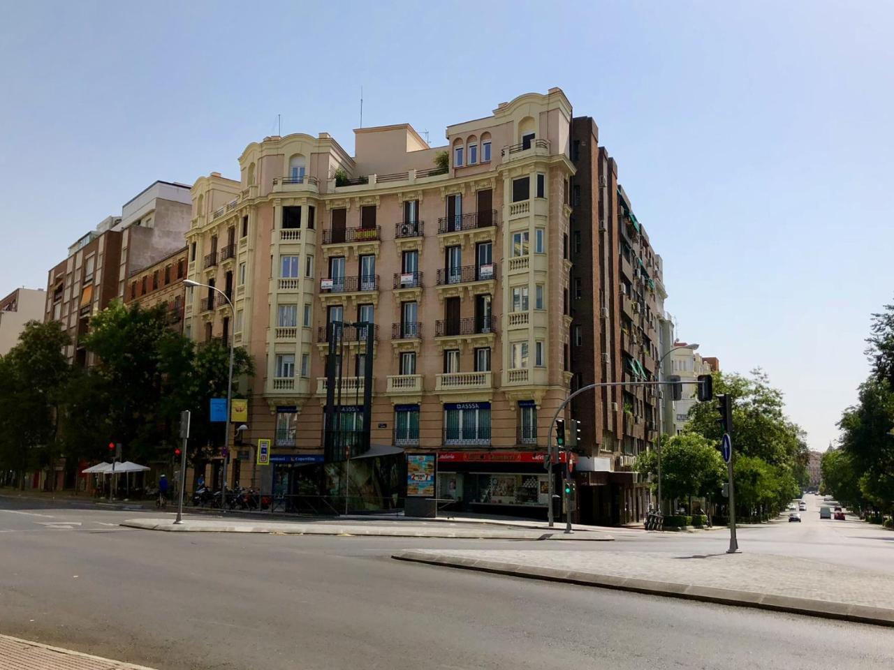 Nersan2 Casa de hóspedes Madri